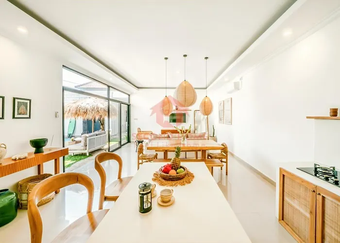 Luxury 3br Umalas Pool & Wi-fi * ケロボカン