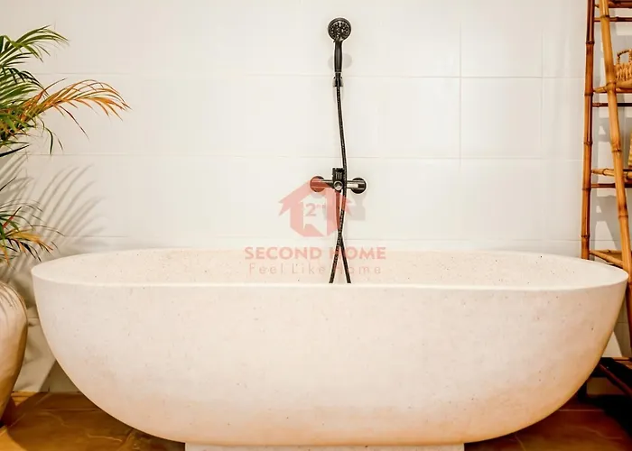 Luxury 3br Umalas Pool & Wi-fi ケロボカン